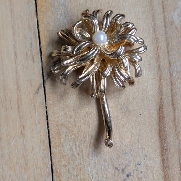 120 Flower brooch - gold - Picture 4 of 5